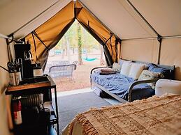 16 Blue River Camp - Glamping Cabin