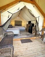 16 Blue River Camp - Glamping Cabin