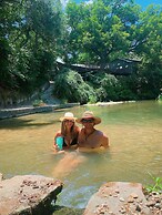 Son's Rio Cibolo - Glamping Cabin K