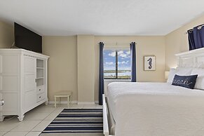 Tropical Suites at Sunglow Resort