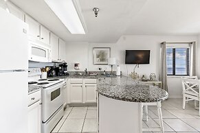 Tropical Suites at Sunglow Resort