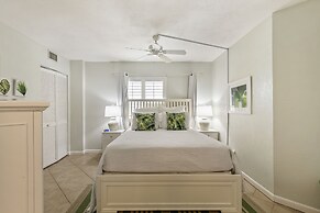 Tropical Suites at Sunglow Resort