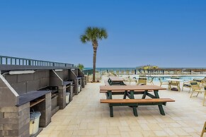 Tropical Suites at Sunglow Resort