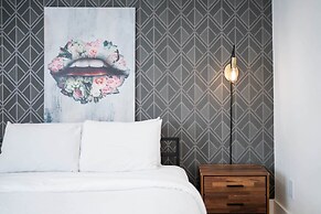 Crescent Furnished Apartments