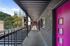 Crescent Furnished Apartments