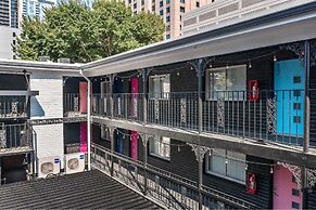 Crescent Furnished Apartments