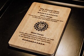 The Funny Lion El Nido