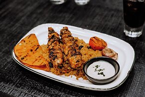 The Funny Lion El Nido