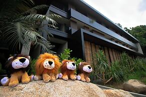 The Funny Lion El Nido