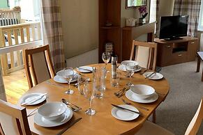 Devine's Caravan Sleeps 6 by River