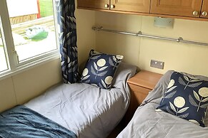 Devine's Caravan Sleeps 6 by River