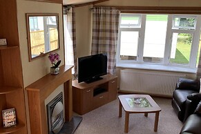 Devine's Caravan Sleeps 6 by River