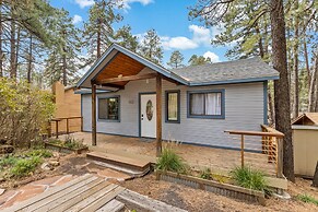 Pawnee Flagstaff 3 Bedroom Home by RedAwning