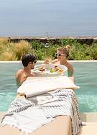 Santo Mine Oia Suites