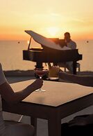 Santo Mine Oia Suites