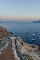 Santo Mine Oia Suites