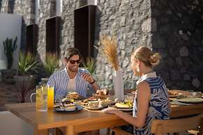 Santo Mine Oia Suites