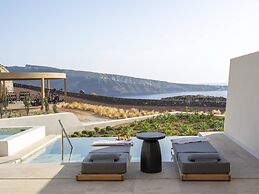 Santo Mine Oia Suites
