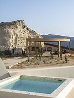 Santo Mine Oia Suites