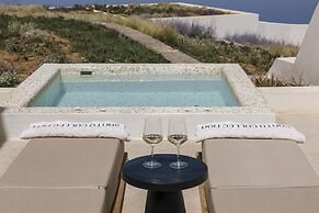 Santo Mine Oia Suites