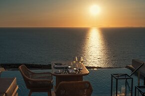 Santo Mine Oia Suites