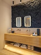 Santo Mine Oia Suites