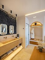 Santo Mine Oia Suites