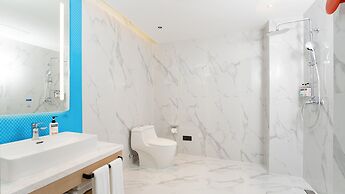 Holiday Inn Express Qingdao Northern West Coast by IHG