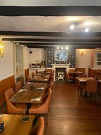 LABURNUM HOUSE & BISTRO EN GLAZE