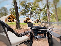 Son's Blue River Camp Glamping Cabin S