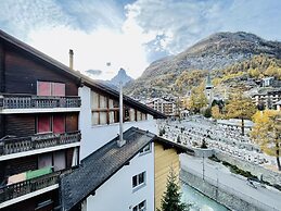 Haus Malva by Zermatt Premium Apartments