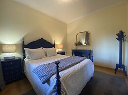 THE RIVER HOUSE - Termas Guesthouse