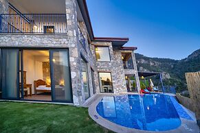 Villa Pine Private Located in a Quiet and Picturesque Location