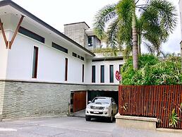 Beachfront 3br Luxe Plunge Pool On Naithon Beach