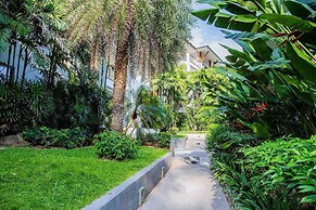 Beachfront 3br Luxe Plunge Pool On Naithon Beach