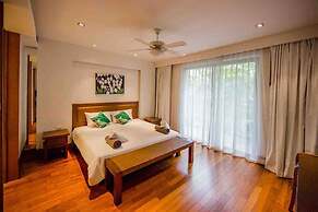 Beachfront 3br Luxe Plunge Pool On Naithon Beach