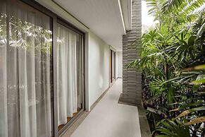 Beachfront 3br Luxe Plunge Pool On Naithon Beach