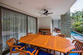 Beachfront 3br Luxe Plunge Pool On Naithon Beach