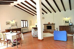 Villa Il Casolare Country House With Pool on Sperlonga's Hill