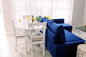 Casa Cordova by Lowkl