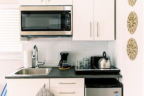 Casa Cordova by Lowkl