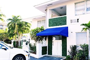 Casa Cordova by Lowkl