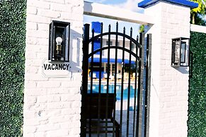 Casa Cordova by Lowkl