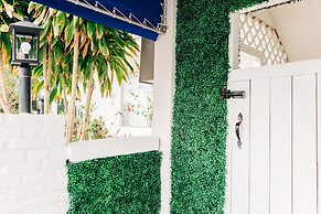 Casa Cordova by Lowkl