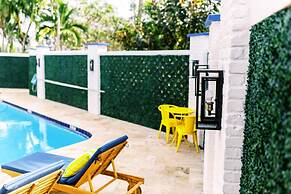 Casa Cordova by Lowkl