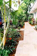 Casa Cordova by Lowkl