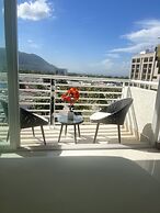 Kensington with pool