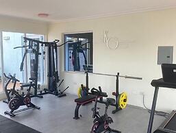 Kensington with pool