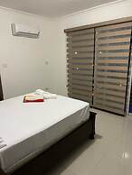 Kensington with pool