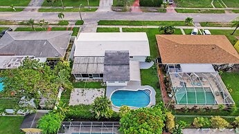 La Serre Miami Home & Private Pool Near Aventura Mall